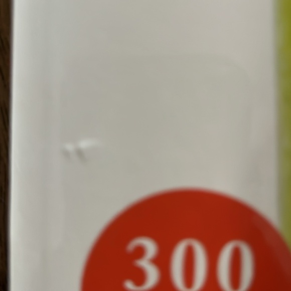 Cookbook: The Green Smoothie Bible by Kristine Miles - Picture 2 of 7